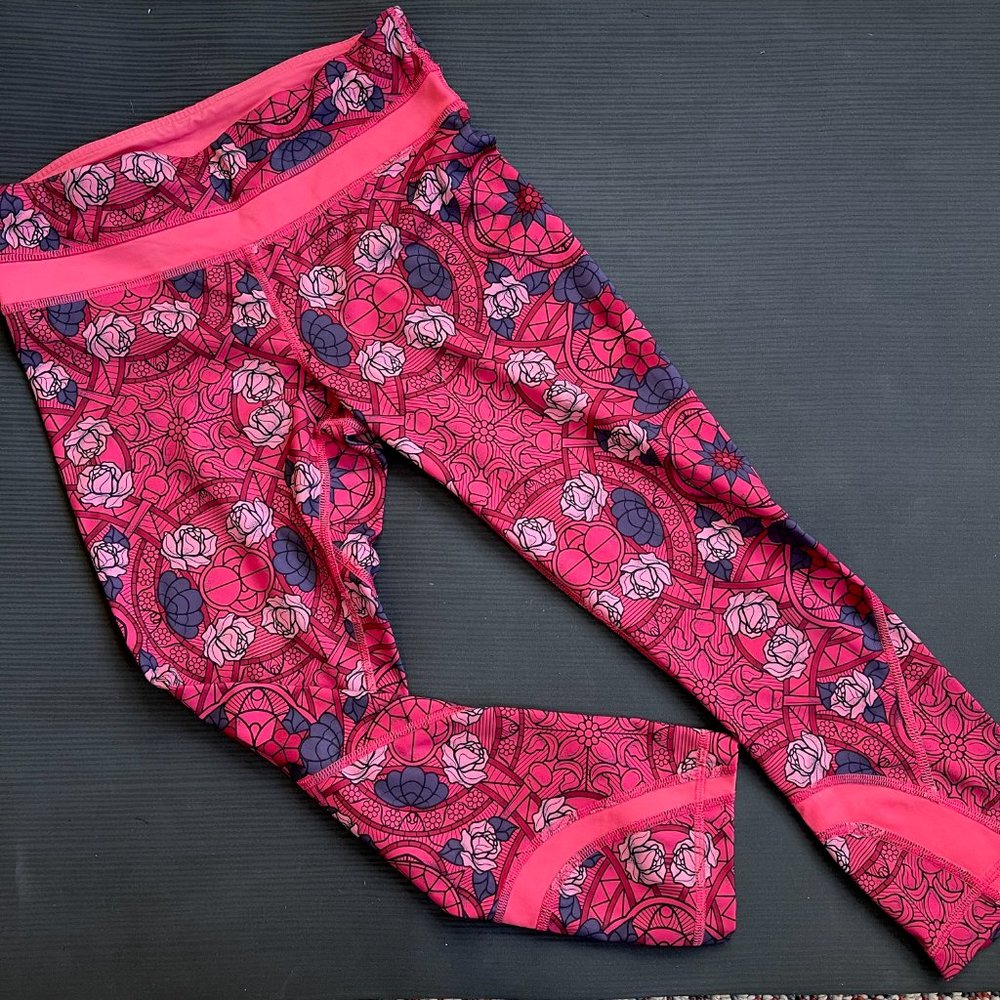 Lululemon Inspire Crop Prism Floral Multi Guava 4